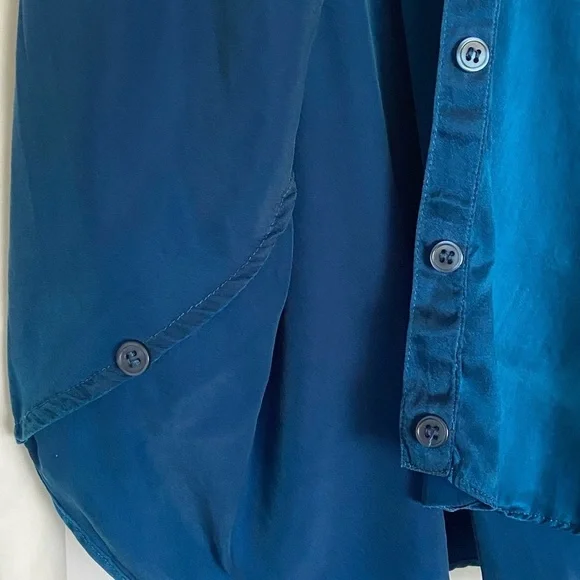 🙀Beautiful RoyalBlue Camisole/Teddie/Cropped-5 Front Buttons-Full Flowing Silky - Picture 11 of 16